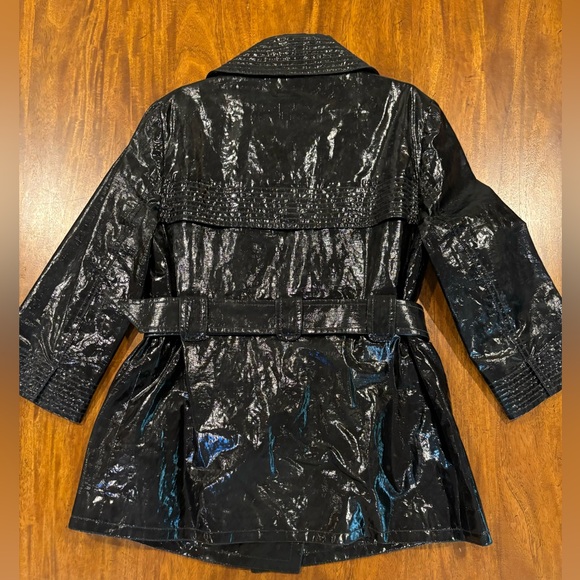2008 “JUICY COUTURE” faux patent-leather belted trench jacket! Size Small! - Picture 3 of 8